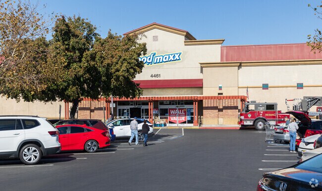 Find all your grocery items at Food Max in n Deer Ridge/Marsh Creek Brentwood, Ca.