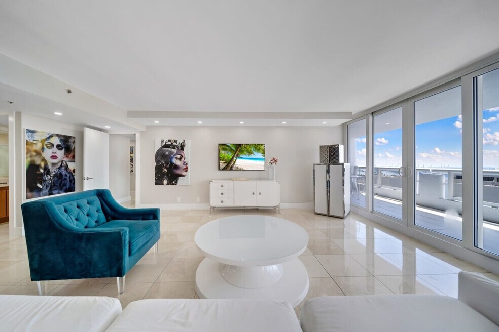 The Grand unit FL39-ID1055606P, Miami, FL 33132 - photo 1