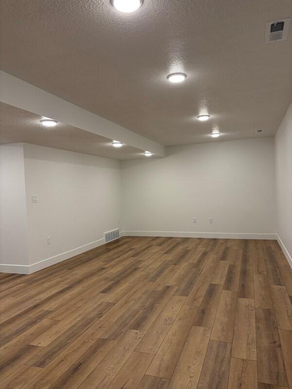 184 N Rick Way, Clearfield, UT 84015 - photo 2