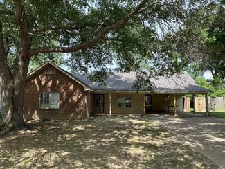 1390 Greenland Rd, Memphis, TN 38134