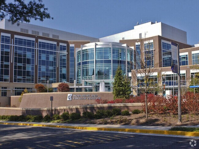 Serving Woodburn with compassionate care and cutting-edge medical services, Inova Fairfax Hospital stands as a beacon of health.
