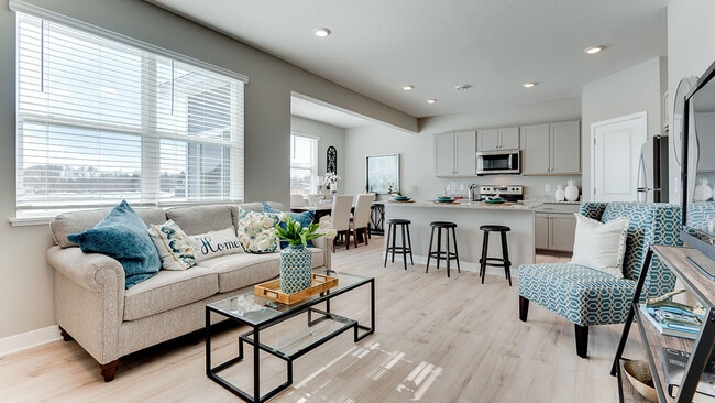 996 N South St, Wilmington, OH 45177 - photo 5