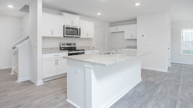 6621 Capstone Ct, Rural Hall, NC 27045 - photo 5