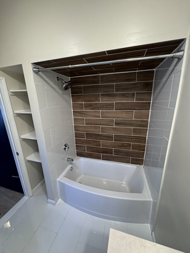 25 Franklin St unit 3, Milford, MA 01757 - photo 7