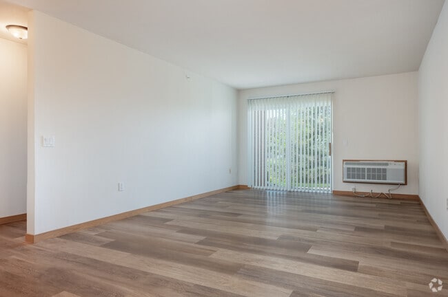 Shadow Creek, Madison, WI 53719 - photo 6