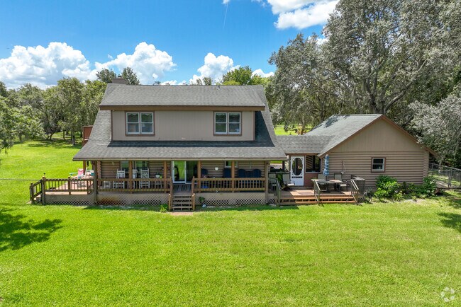 Multi-story homes appear occasionally in Oakdale.