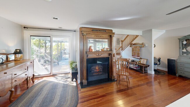 1052 S Otter Creek Rd, Monroe, MI 48161 - photo 2