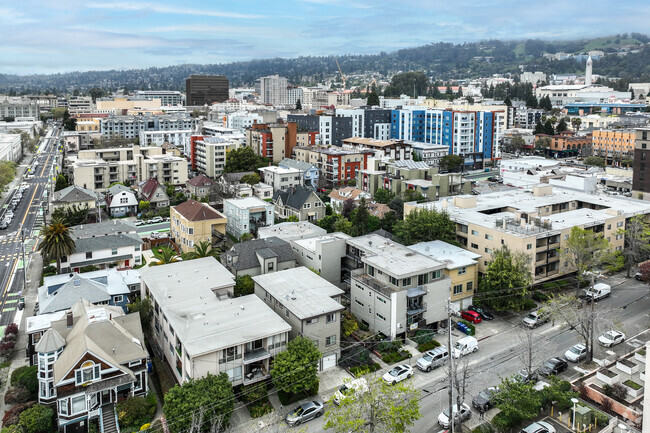 2009-2011-2015 Building Aerial