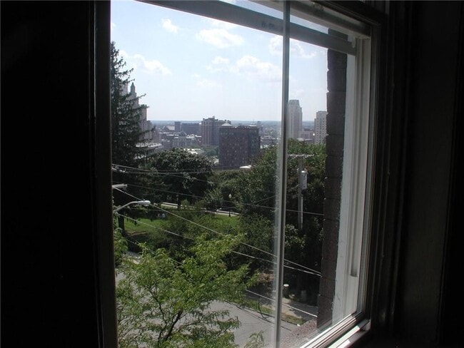 100 Bowen St, Providence, RI 02906 - photo 5