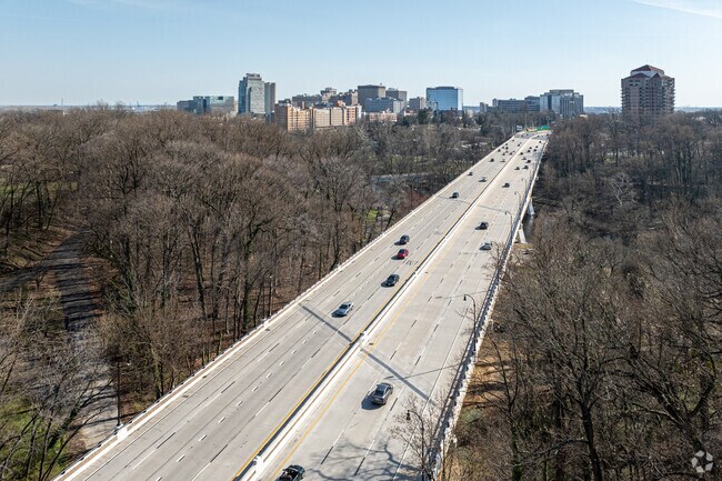 Quiet and peaceful Wawaset is just a few short minutes form downtown Wilmington.
