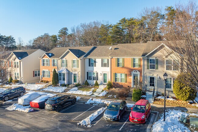 Smaller apartment style condos can range between $200,000 and $400,000 in Odenton, MD.