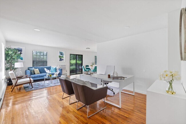 Princeton Gardens, Princeton, NJ 08540 - photo 5