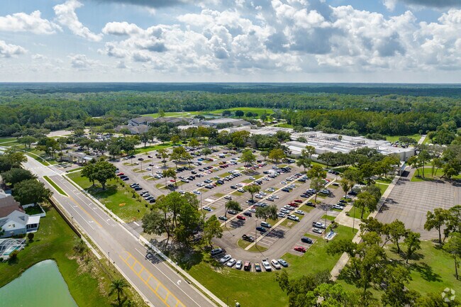 River Ridge High School has a student-teacher ratio of 20 to 1.