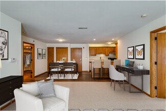 12645 W Beloit Rd, New Berlin, WI 53151