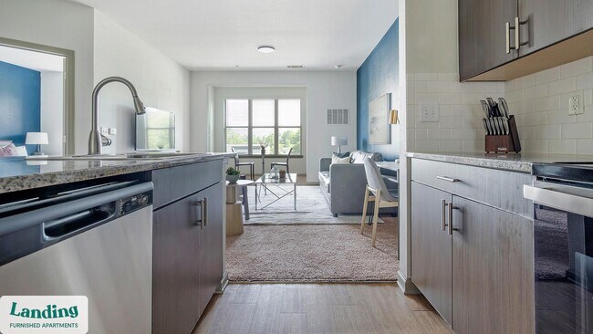 10051 Perimeter Station Dr unit 1-203, Charlotte, NC 28216 - photo 3