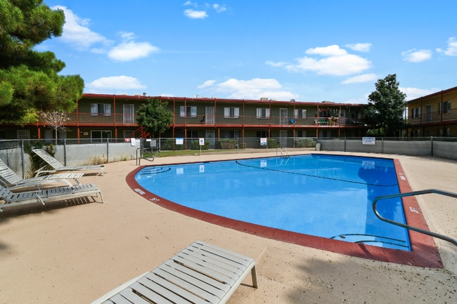 8700 Norton St unit 37-B06, El Paso, TX 79904 - photo 3