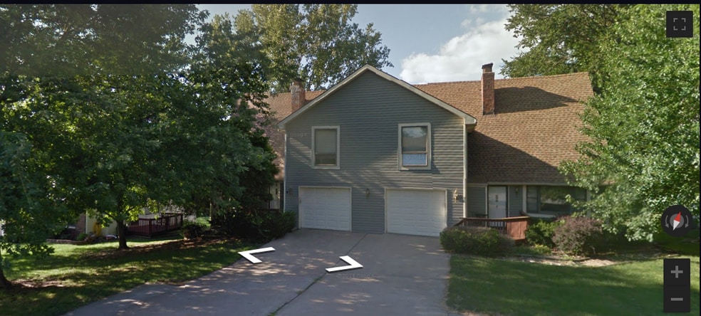 8 NE 62nd Place unit 6, Gladstone, MO 64118 - photo 1