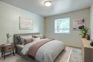 1422 Preston Ridge St NW, Grand Rapids, MI 49504