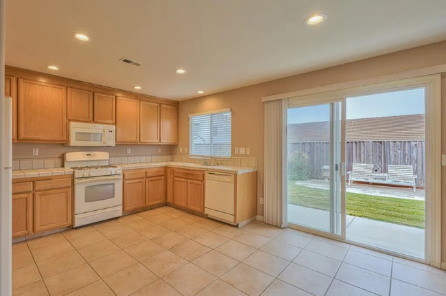 000 Estrella St, Soledad, CA 93960 - photo 4