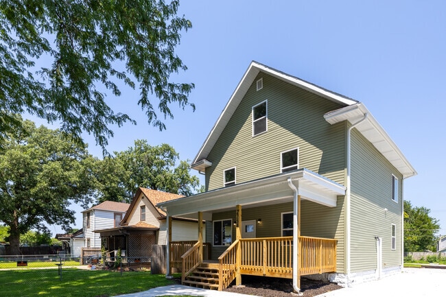 Hartley offers a variety of older architecture styles.