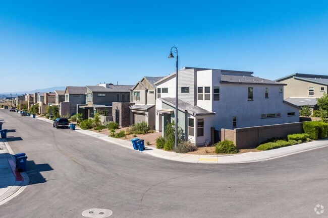 Inspirada contains a variety of different home types along streets well maintained by the HOA.