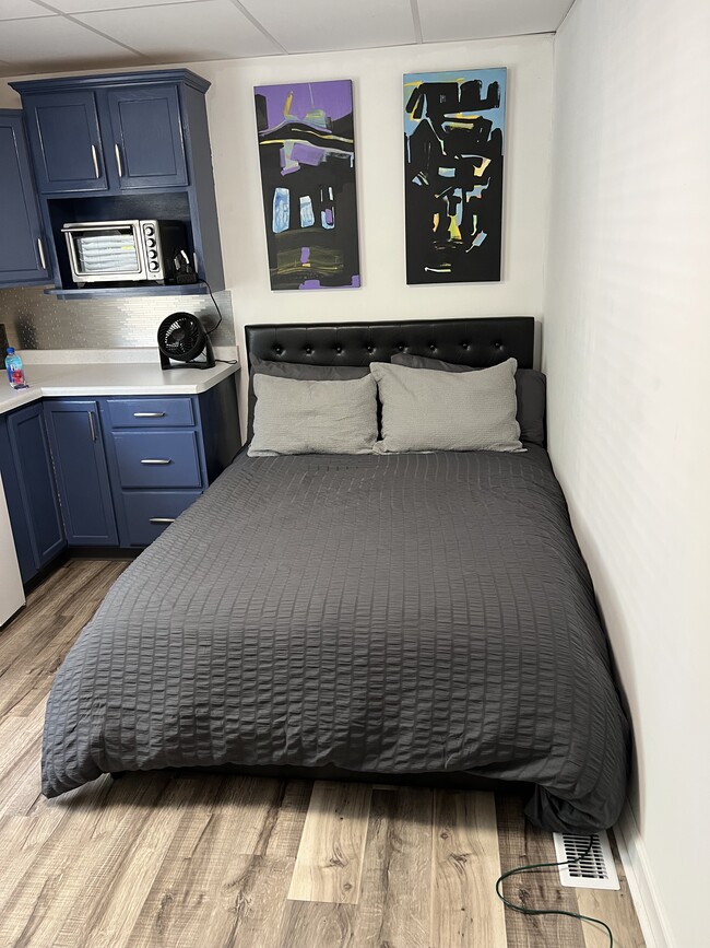 2388 W Lawn Ave unit 3, Madison, WI 53711 - photo 3