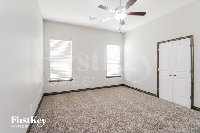 15904 Tall Grass Dr, Oklahoma City, OK 73170 - photo 7