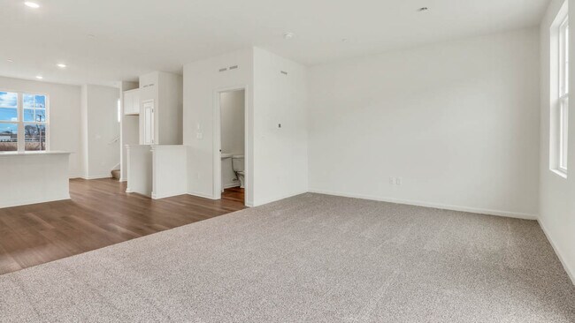 567 Yosemite Way, Mundelein, IL 60060 - photo 6