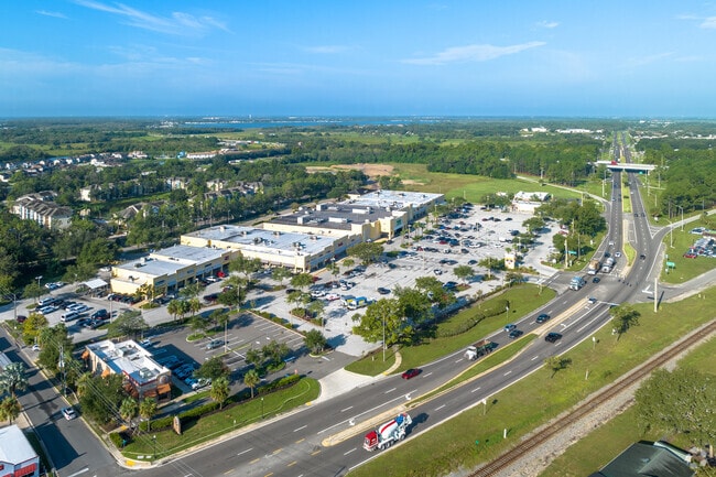 Haines City Mall is located next to Route 27 and Route 17.
