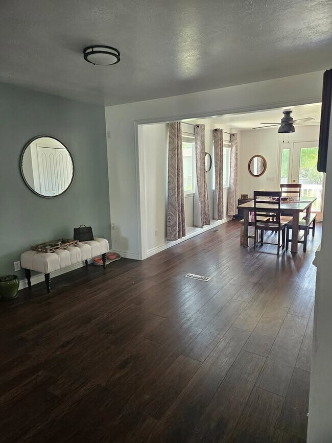 175 W 400 S, Kaysville, UT 84037 - photo 4