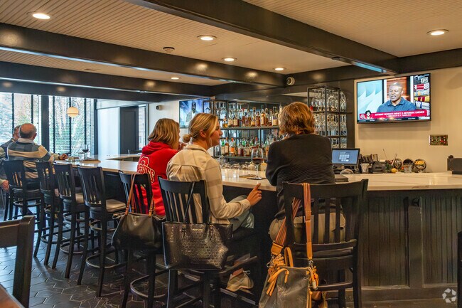 1922 On The Square is an upscale restaurant located in Downtown Newark, Ohio.