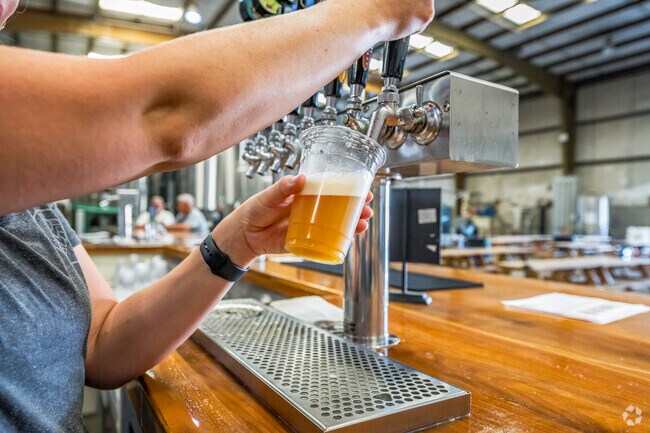 Fall River Brewing serves the best craft IPAs near Country Heights.