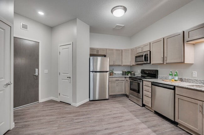 Park & Franklin Lofts, Minneapolis, MN 55404 - photo 4