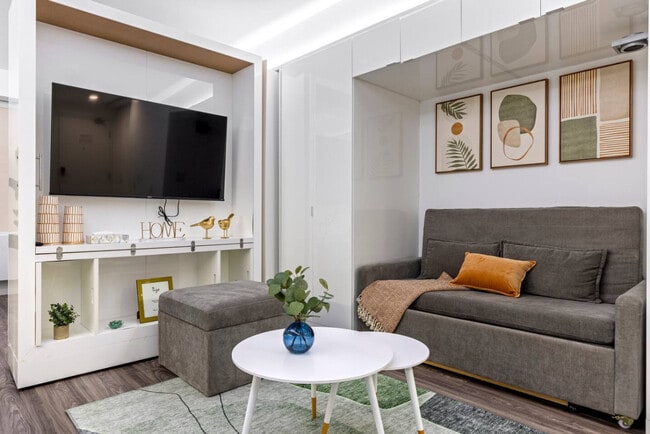 12607 Larchmere Blvd unit ID1340548P, Cleveland, OH 44120 - photo 3