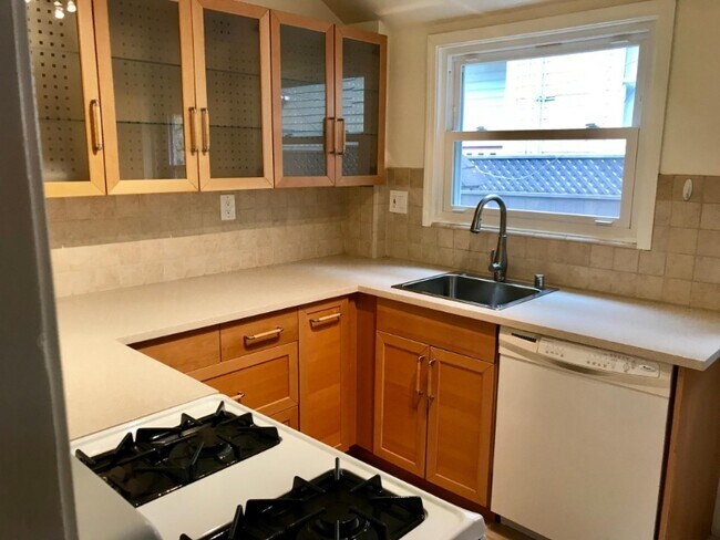 1826 Berkeley Way, Berkeley, CA 94703 - photo 5