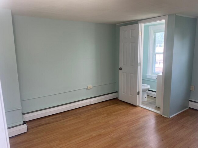 1348 Vienna St, Northampton, PA 18067 - photo 4