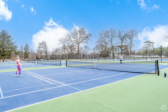 Garfield Park is close to Near Southeast and has trails, a pool, and tennis courts.