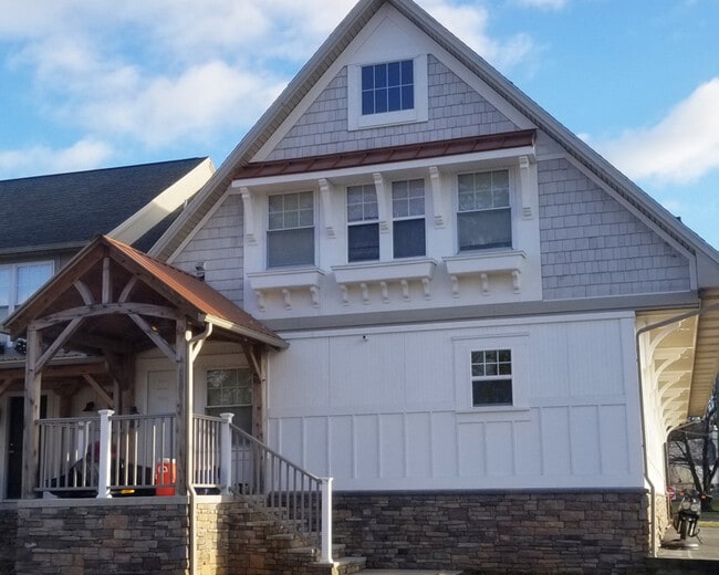 Peach Alley Commons, Elizabethtown, PA 17022 - photo 2