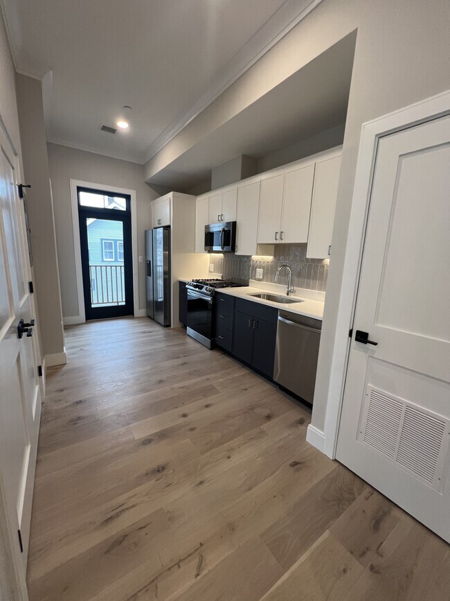 165 Everett St, Boston, MA 02134