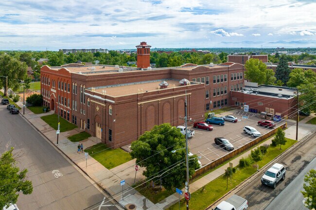 Lincoln Elementary School
is a public pre-K and elementary school in Washington Park West.