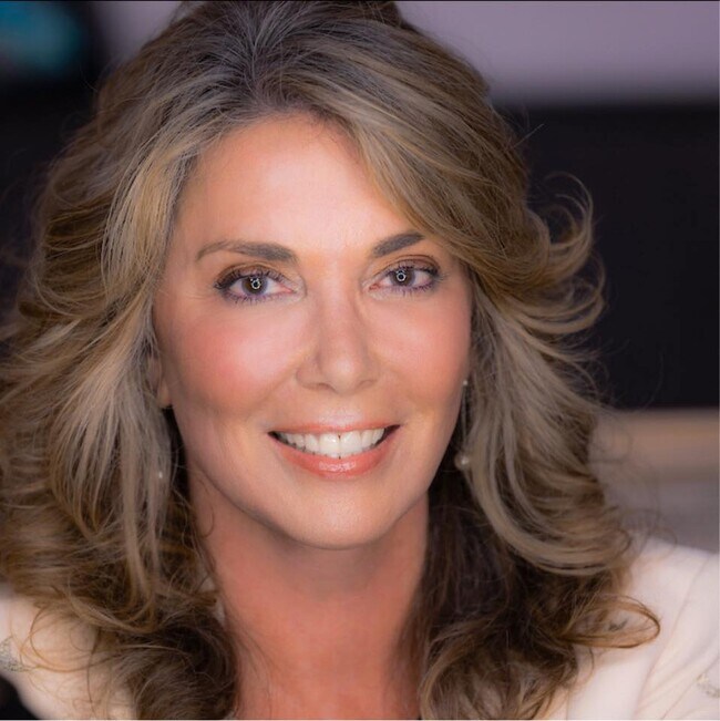 Glennda L Baker