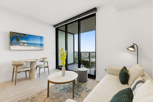 72 Park unit FL14-ID1332432P, Miami Beach, FL 33141 - photo 2