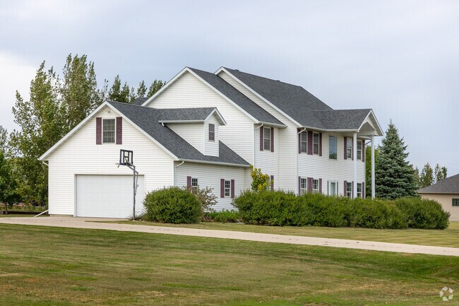 Custom homes are popular in McMahon Estates.