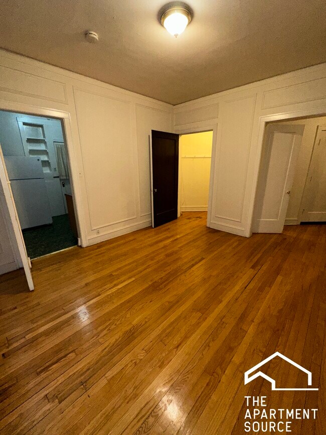 1309 Oak Ave unit W1, Evanston, IL 60201 - photo 2