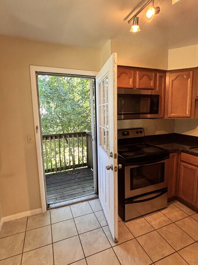 923 S 7th St, Ann Arbor, MI 48103 - photo 3