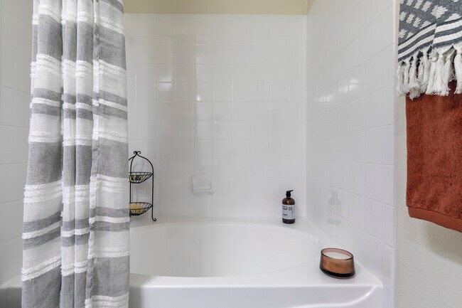 Lakeview at the Bay, Tempe, AZ 85283 - photo 7