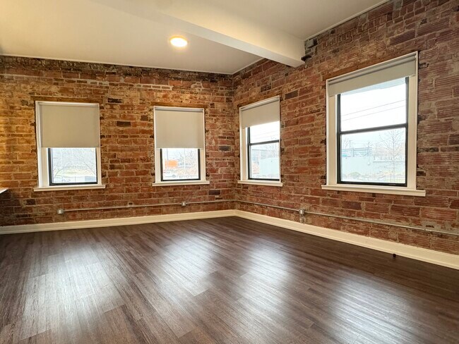 1211 W 27th St unit A, Kansas City, MO 64108 - photo 4