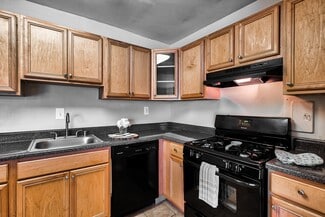 374 N Summit Ave, Gaithersburg, MD 20877
