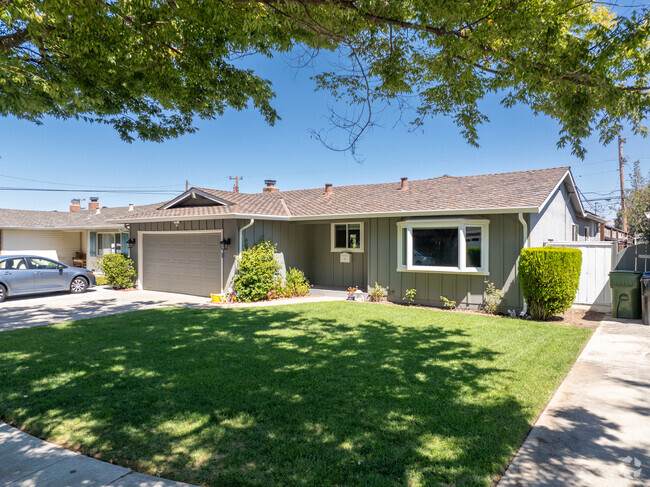 Discover ranch-style living with modern amenities in Croydon.