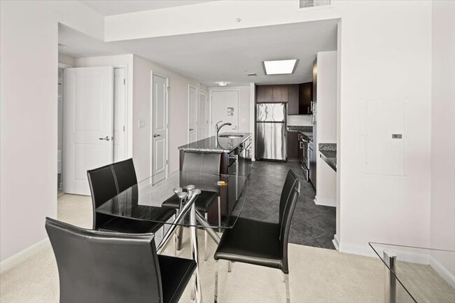 1405 S Fern St unit ID1250431P, Arlington, VA 22202 - photo 3